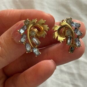 Hollywood Craft 1951 Vintage Screw Back Earrings